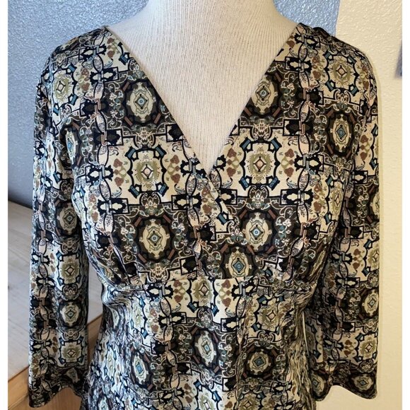 Emma James Blouse Women’s Small V Neck 3/4 Sleeves Geometric Ladies - Picture 2 of 9